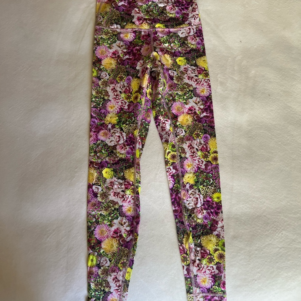 Lululemon Align 25” - Inflorescent Multi Floral - Size 6